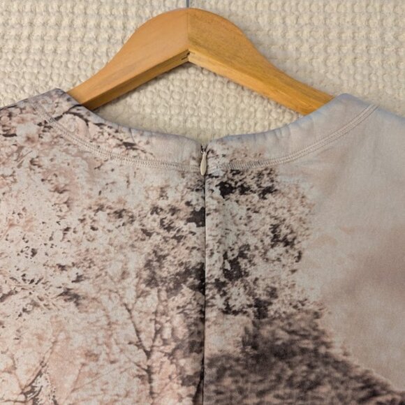 BCBGMAXAZRIA Oversized Printed Sweatshirt Top Structured Fabric Oversized Fit - Picture 9 of 11